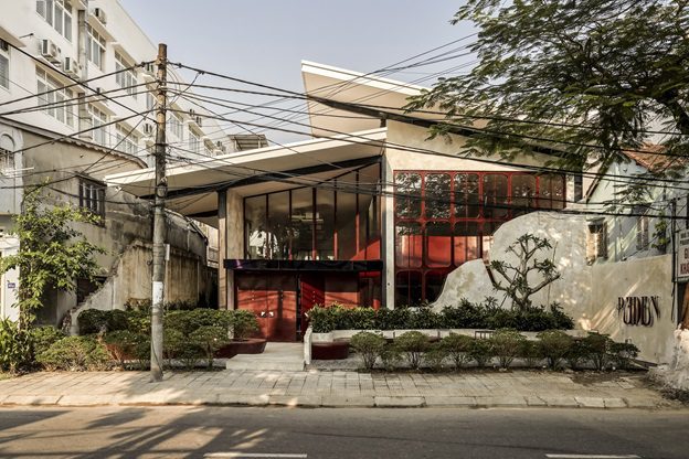Reden Café & Bistro: Kiệt Tác Kiến Trúc Độc Đáo Giữa Lòng Đà Nẵng 1 1 20240615171224434 img 1