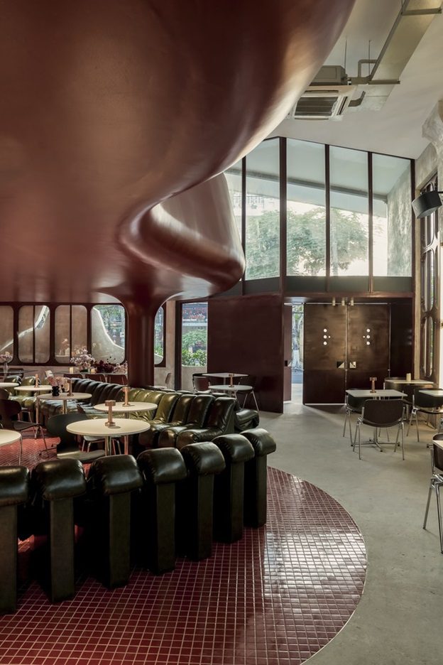 Reden Café & Bistro: Kiệt Tác Kiến Trúc Độc Đáo Giữa Lòng Đà Nẵng 11 1 20240615172414100 img 1