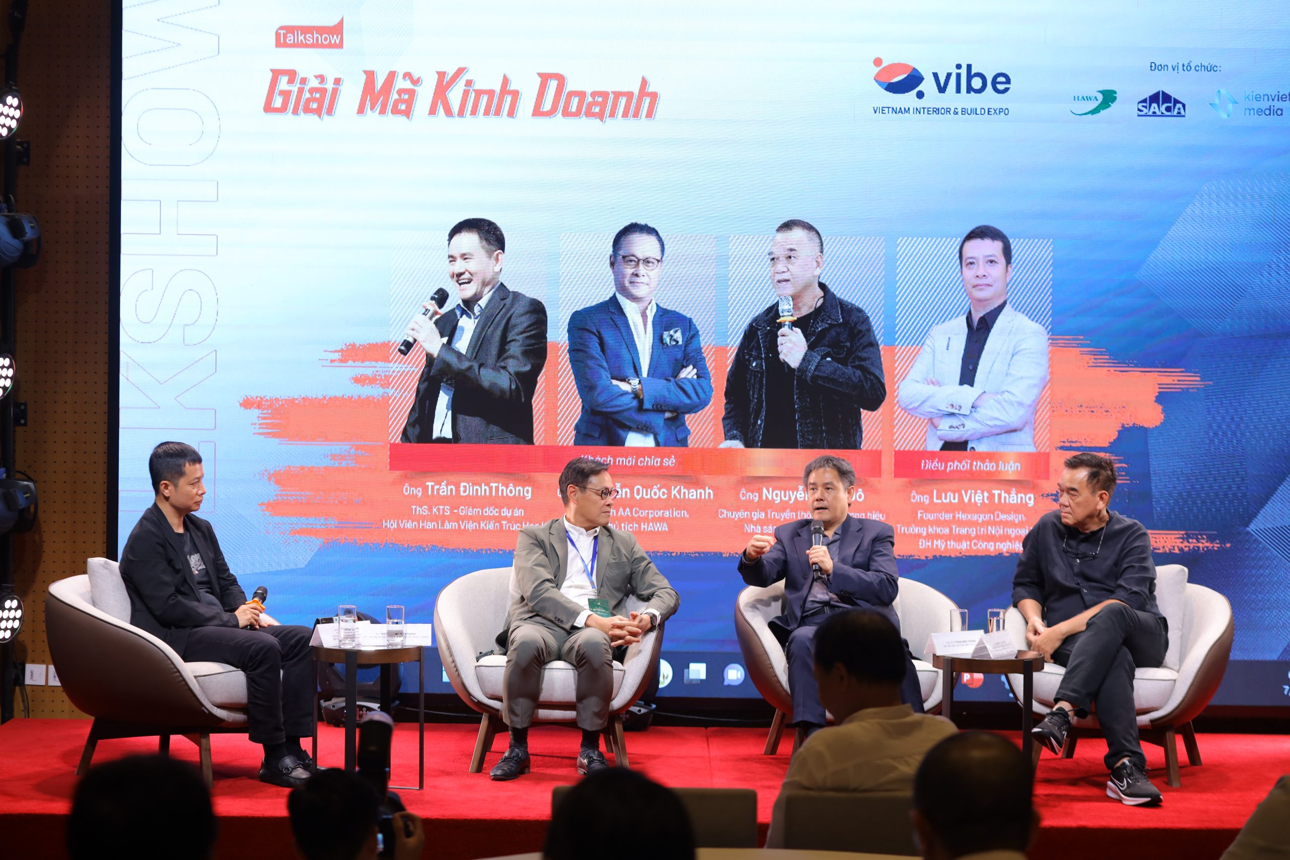 SỰ KIỆN MỞ MÀN CHUỖI TALKSHOW "GIẢI MÃ KINH DOANH" THÀNH CÔNG RỰC RỠ 5 1 20240709101435968 FY8A1536 scaled