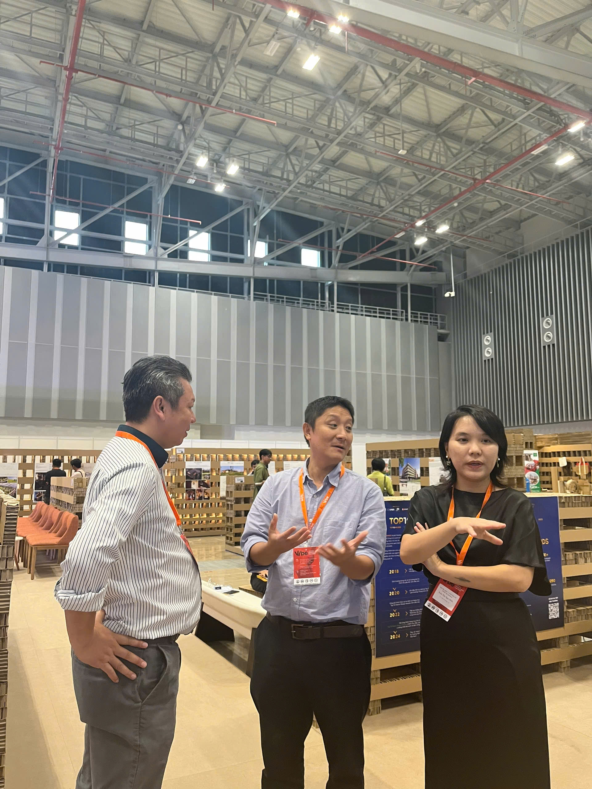 VIBE INITIATIVE | ĐO LƯỜNG KHÍ THẢI CARBON TOÀN TRIỂN LÃM CÙNG GREEN TRANSITION 11 1 20241004155909274 z5895333040420 cd522fdd1190893e6e56d137f40c29ab