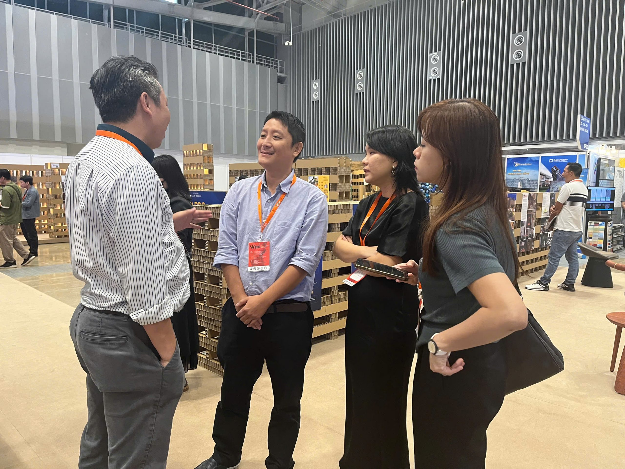 VIBE INITIATIVE | ĐO LƯỜNG KHÍ THẢI CARBON TOÀN TRIỂN LÃM CÙNG GREEN TRANSITION 14 1 20241004155910612 z5895333058293 f0dd2aa6d71a2778006a026bf3d1cd11 scaled