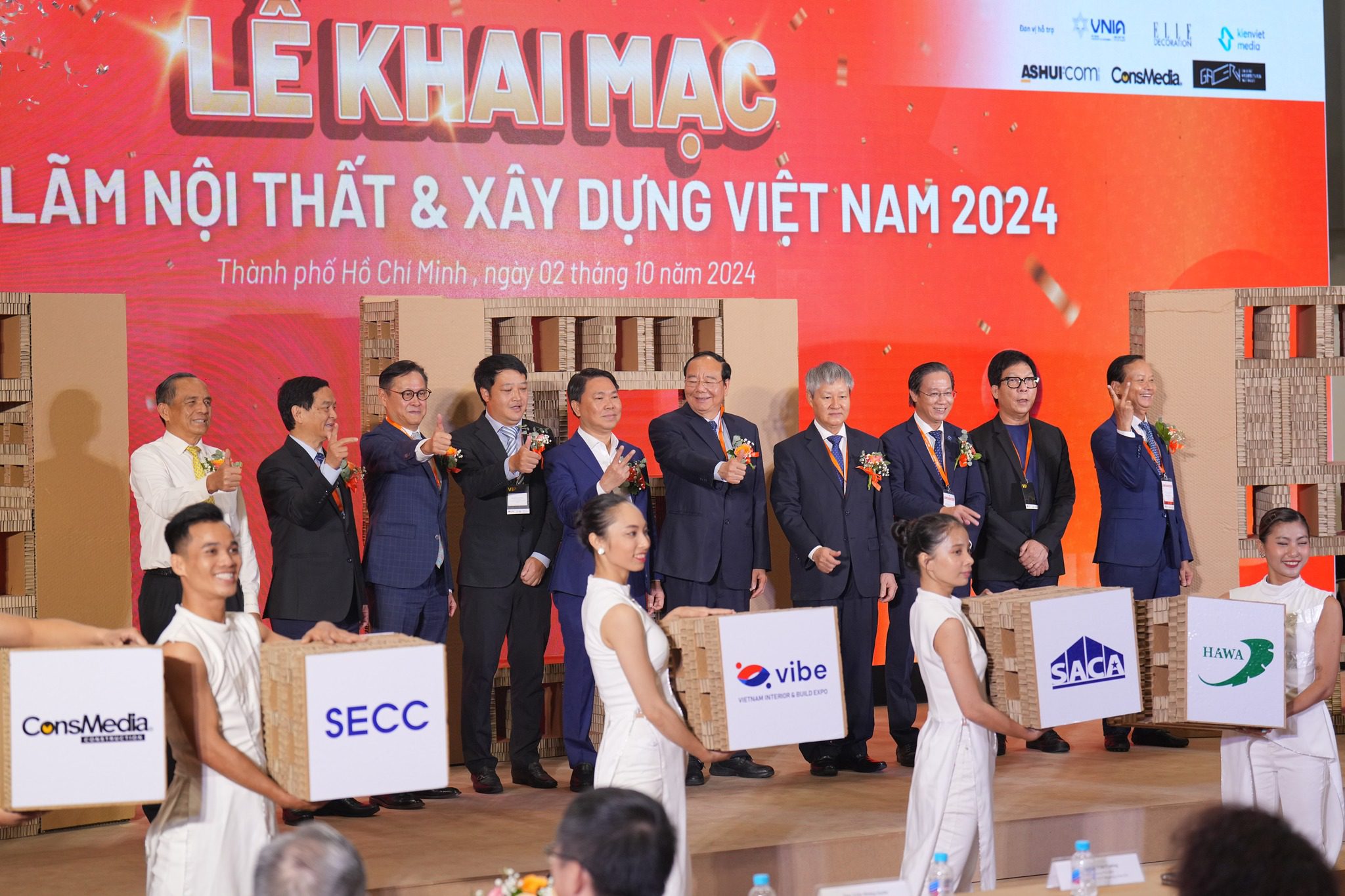 CHÍNH THỨC KHAI MẠC TRIỂN LÃM NỘI THẤT & XÂY DỰNG VIỆT NAM 2024 16 1 20241006121909668 461859885 122167114172246396 2955532261947055798 n