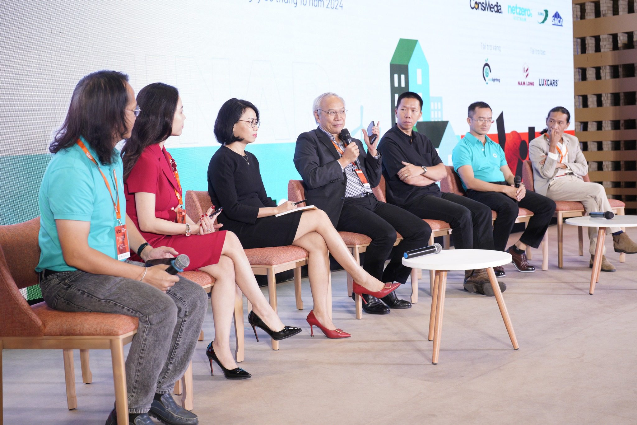 Hội thảo "Phát triển Bền vững - Tiến tới Net Zero ngành Xây dựng" tại VIBE 2024 đã diễn ra thành công! 10 1 20241006230255810 461944532 122167336556246396 5808467356959663742 n