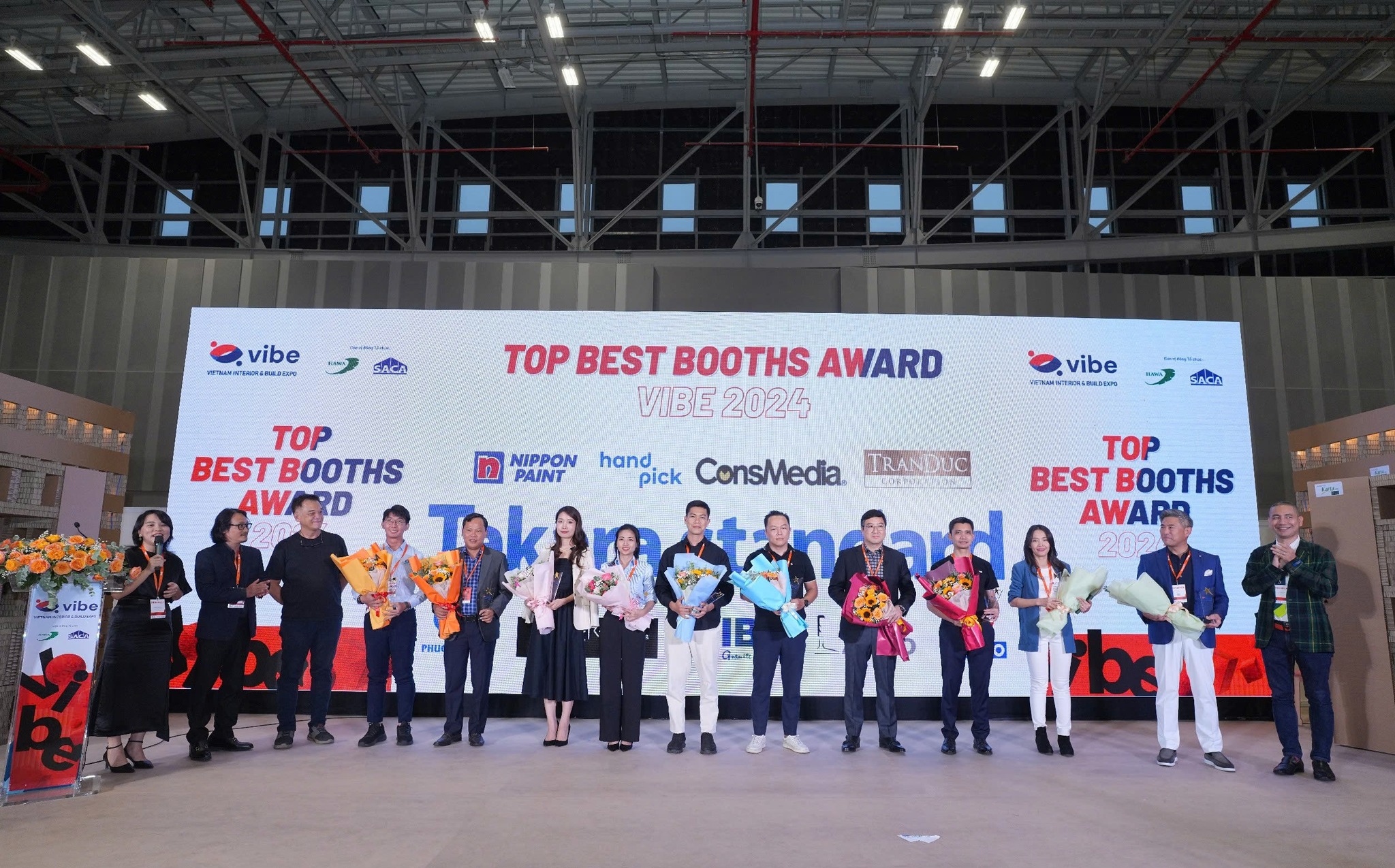 TRI ÂN BAN GIÁM KHẢO GIẢI THƯỞNG TOP BEST BOOTHS AWARD - VIBE 2024 10 1 20241021150930291 10 1