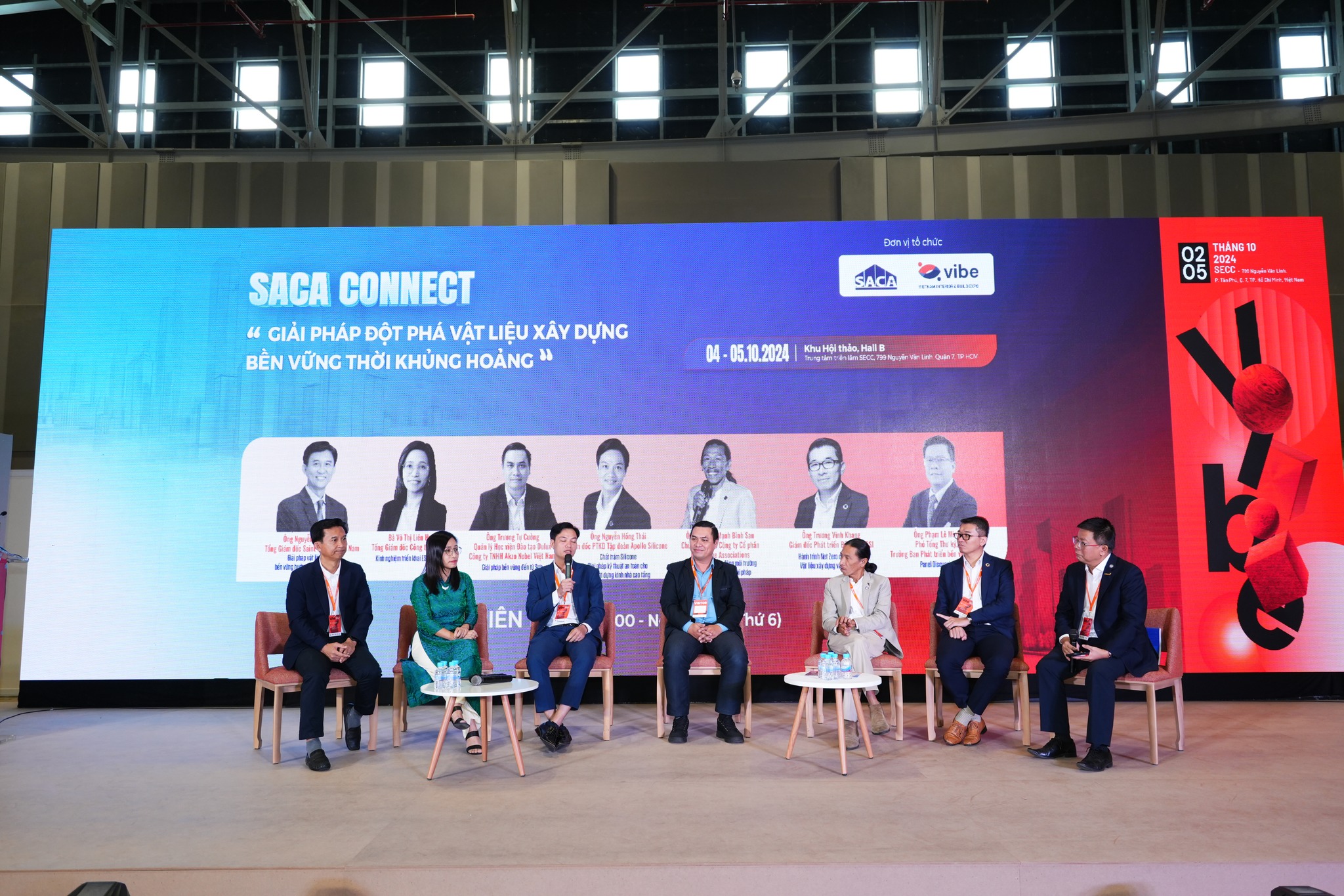 TRI ÂN CÁC DIỄN GIẢ TẠI CHƯƠNG TRÌNH SACA CONNECT TRONG KHUÔN KHỔ TRIỂN LÃM VIBE 2024 6 1 20241021151411568 6