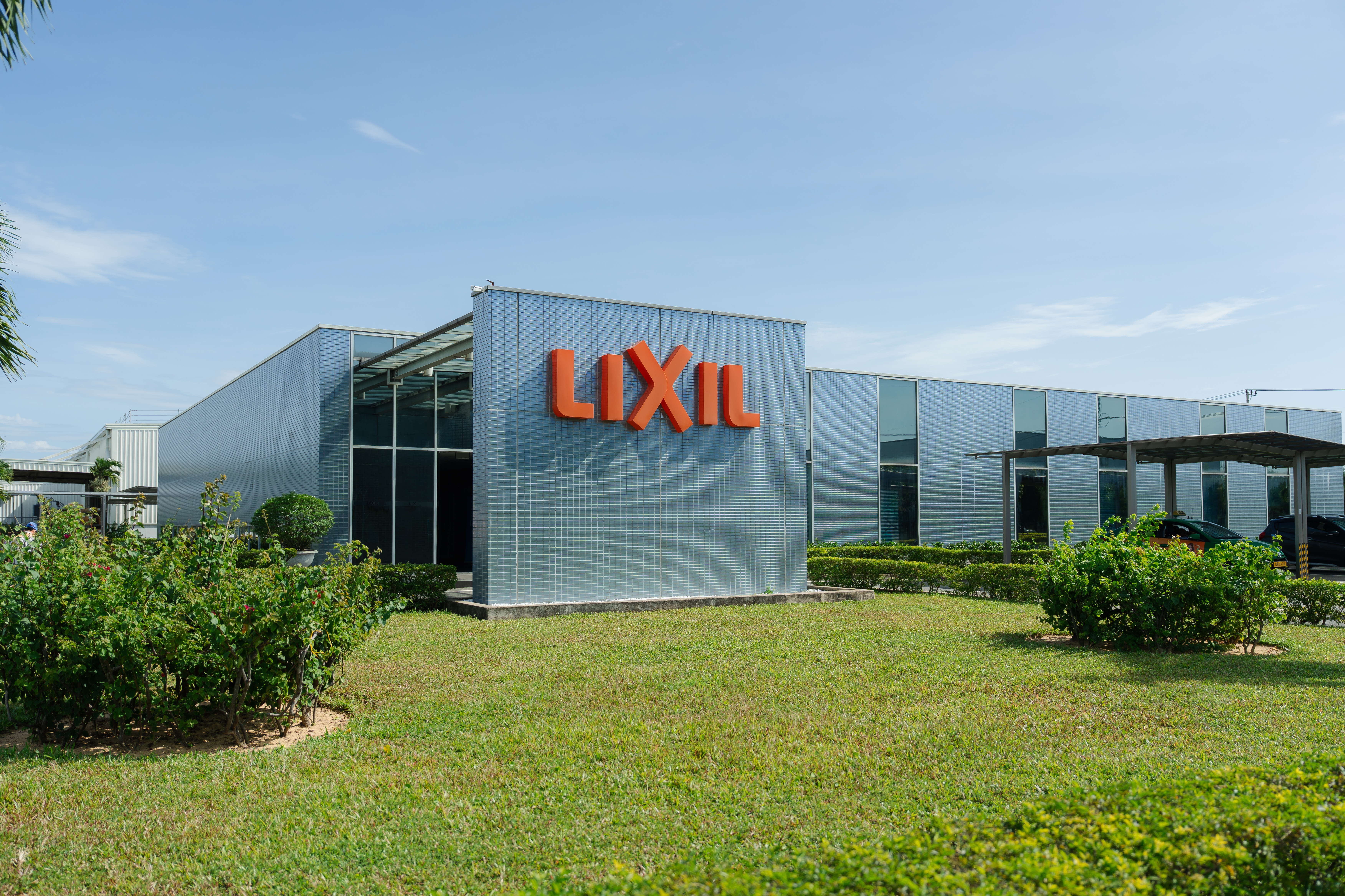 Diem sang ve cam ket moi truong Nha may LIXIL Quang Nam Da Nang la mot trong 8 nha may toan cau cua LIXIL dat trung hoa CO2
